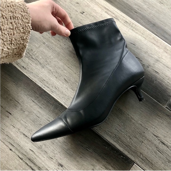 Journee Collection ‘Jadde’ Black Sock Style Booties w/ Kitten Heel & Pointed Toe - Picture 7 of 11